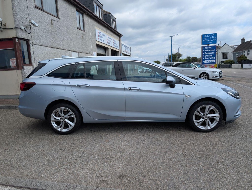 VAUXHALL ASTRA