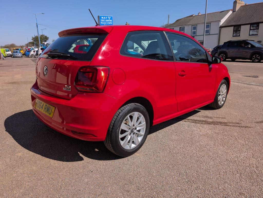 VOLKSWAGEN POLO