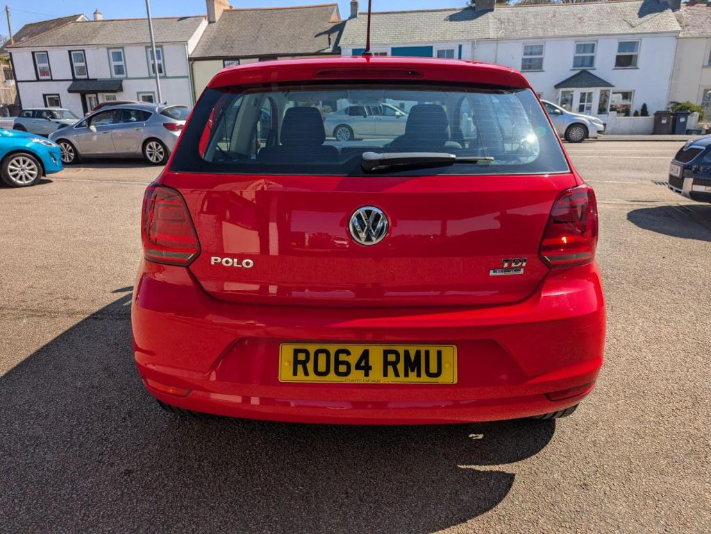 VOLKSWAGEN POLO