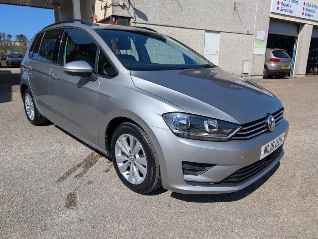 VOLKSWAGEN GOLF SV