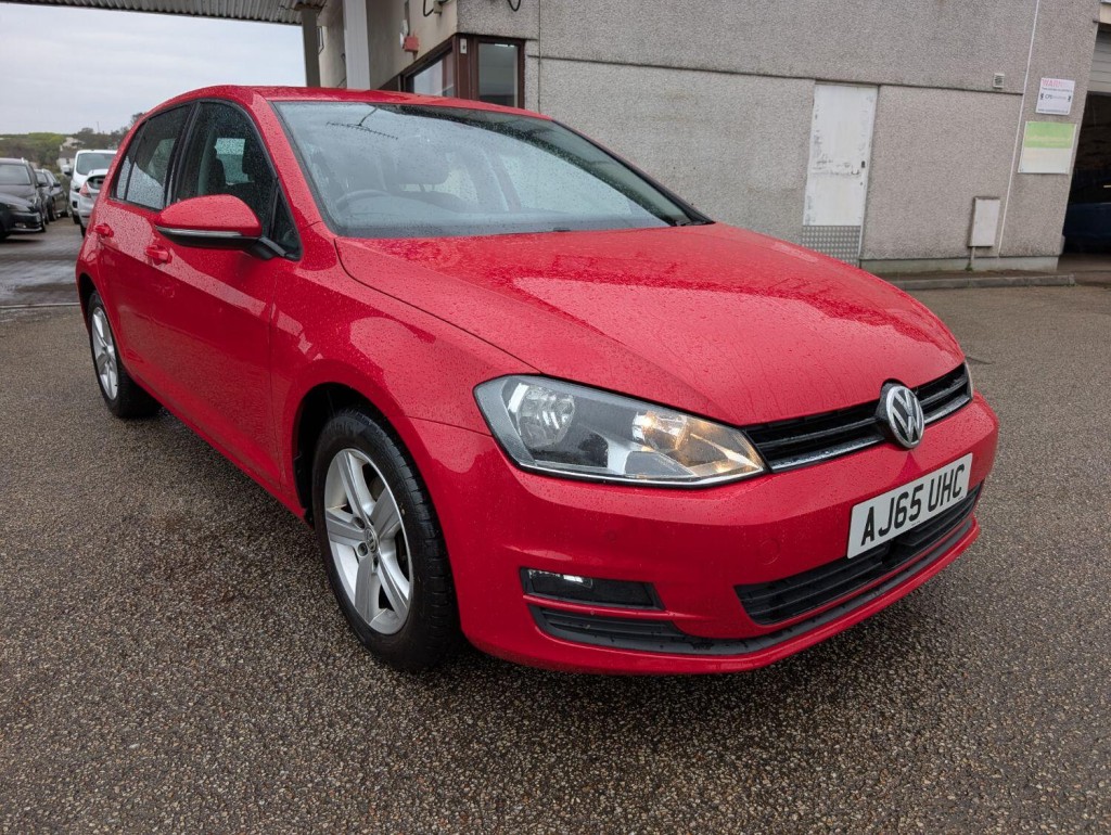 VOLKSWAGEN GOLF