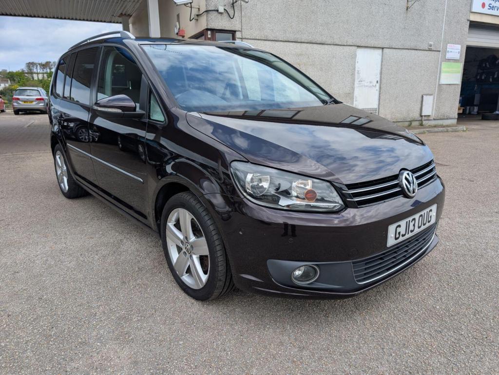 VOLKSWAGEN TOURAN