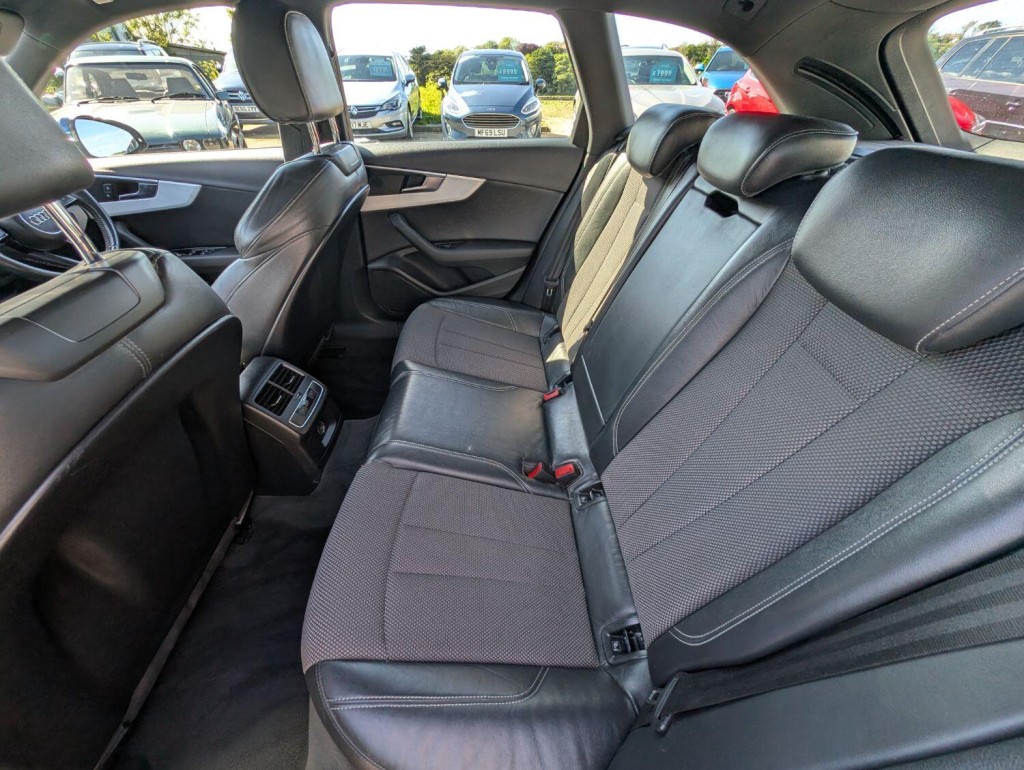 AUDI A4 AVANT
