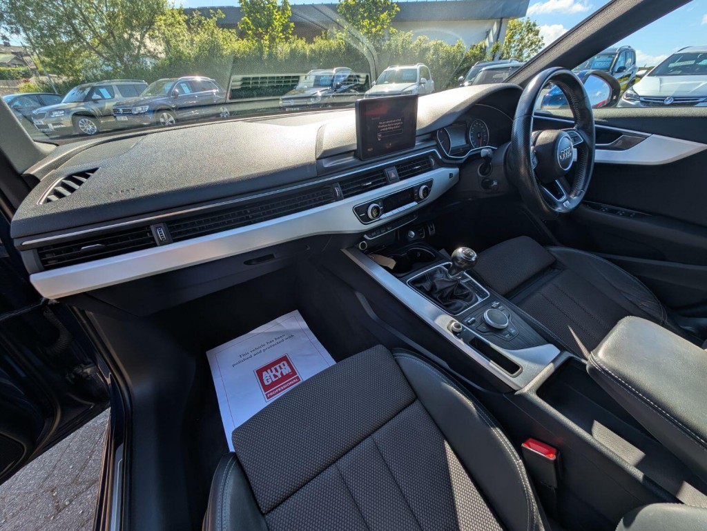 AUDI A4 AVANT