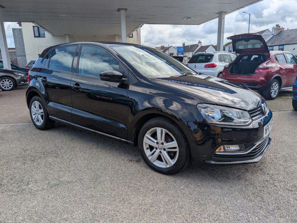 VOLKSWAGEN POLO