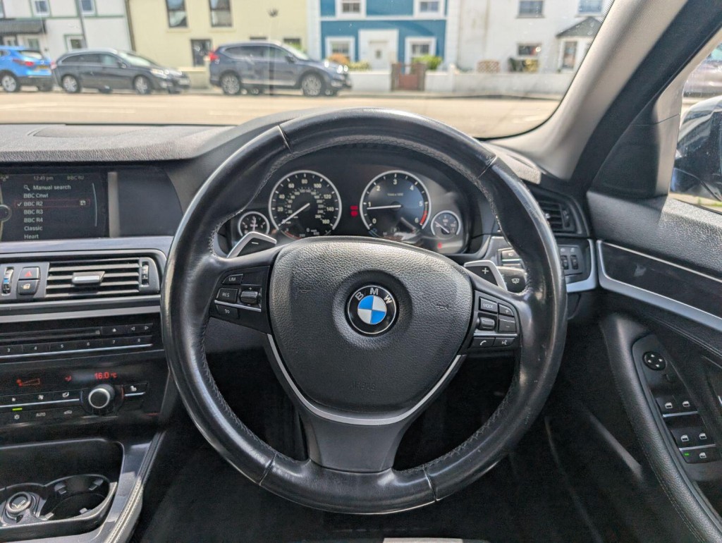 BMW 5 SERIES