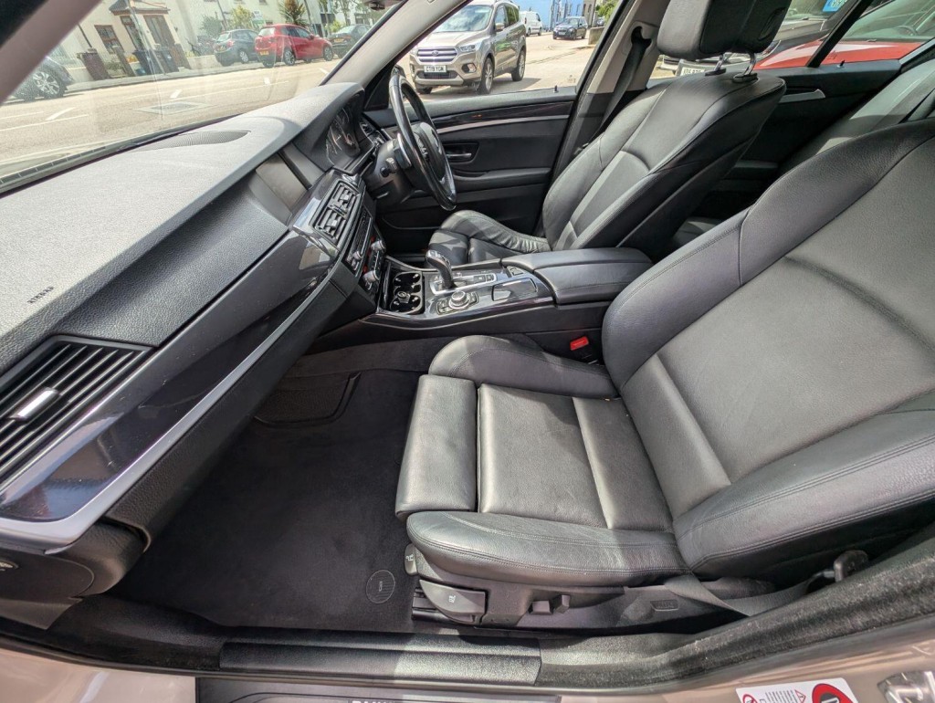 BMW 5 SERIES
