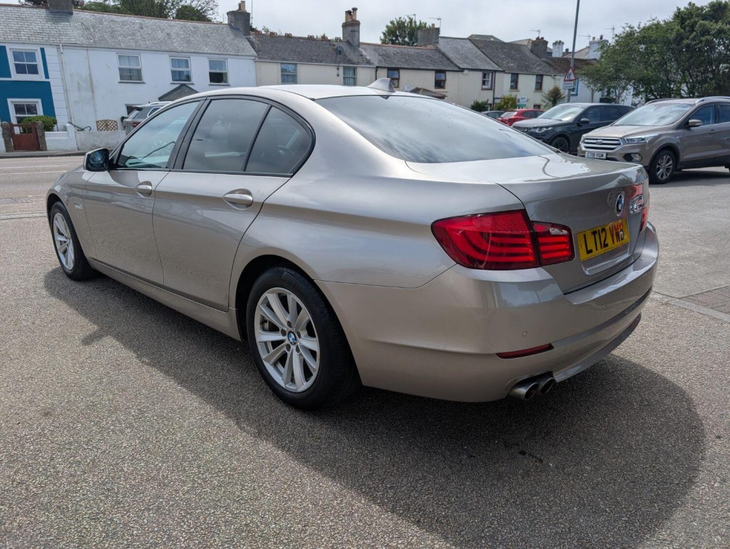 BMW 5 SERIES