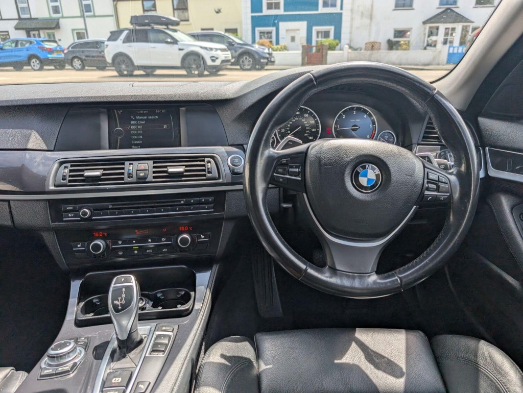 BMW 5 SERIES