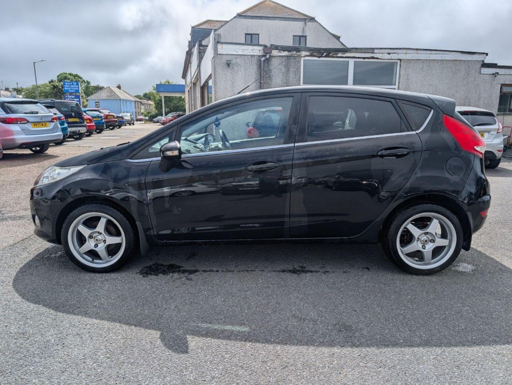 FORD FIESTA