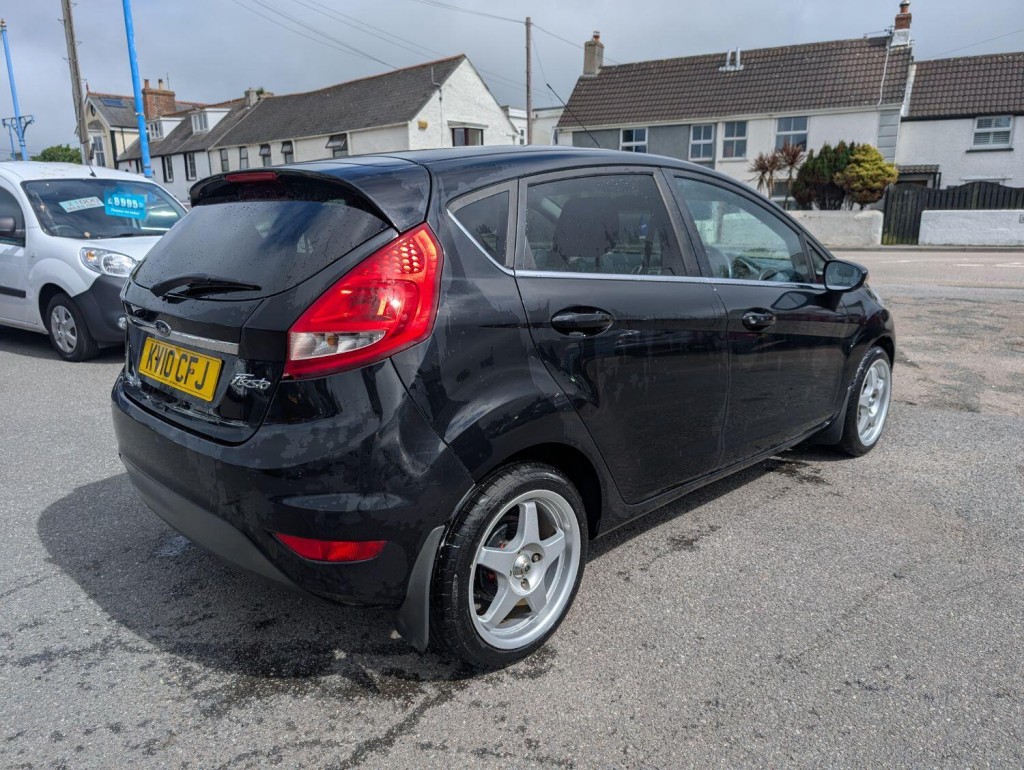 FORD FIESTA