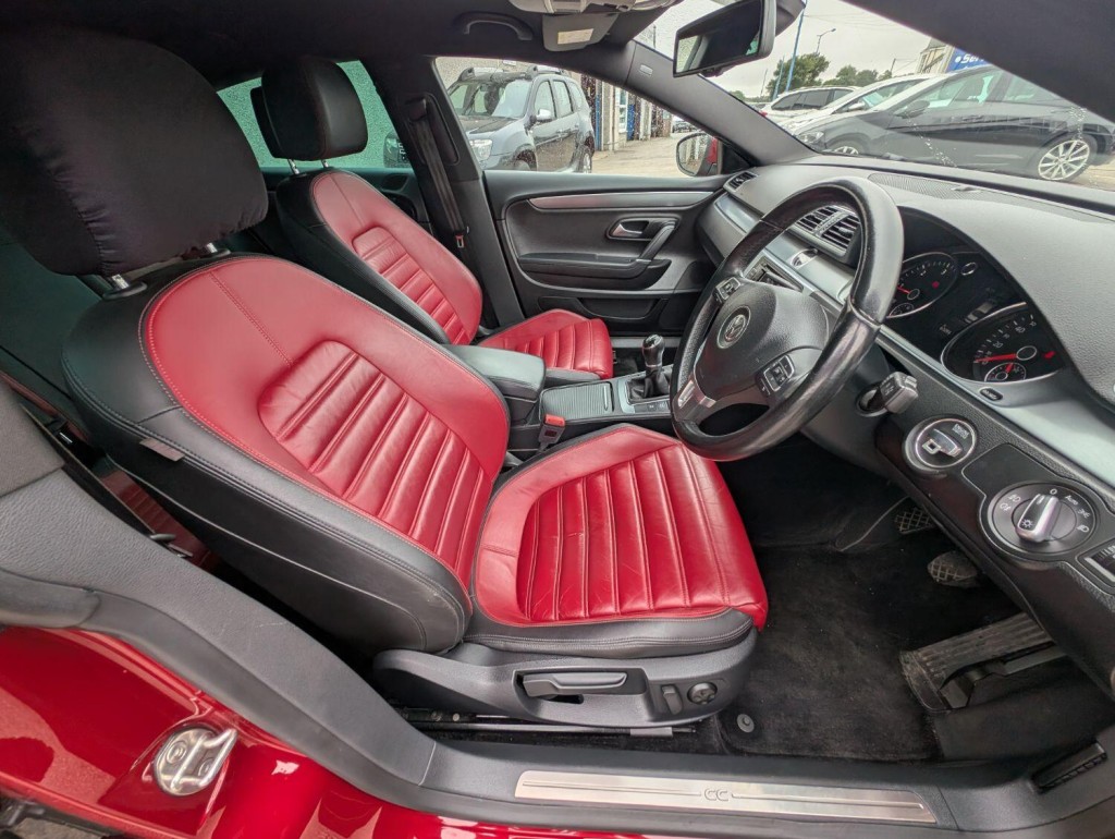 VOLKSWAGEN CC