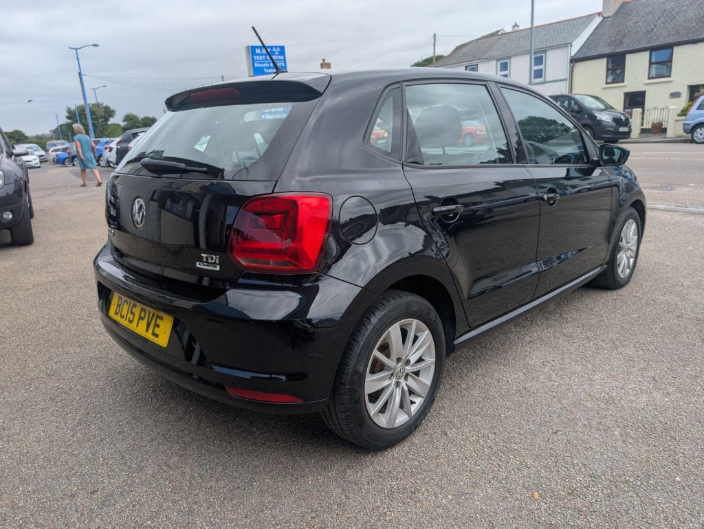 VOLKSWAGEN POLO