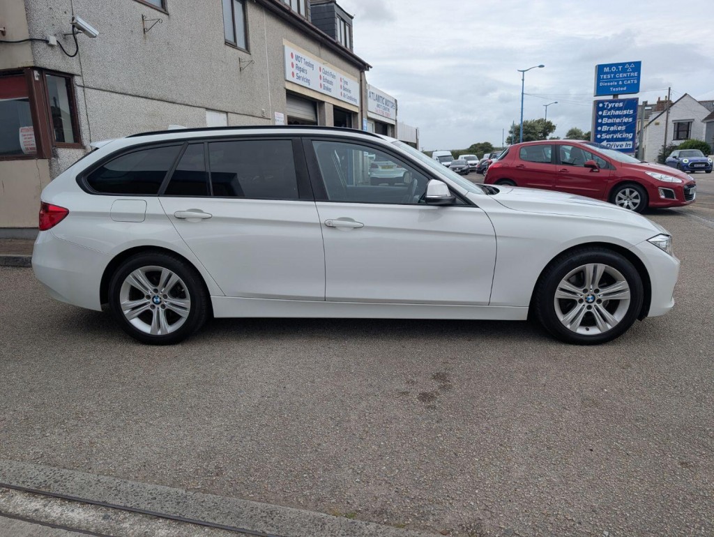 View BMW 3 SERIES 2.0 320d Sport Touring
