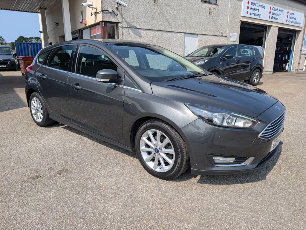 View FORD FOCUS 1.5 TDCi Titanium
