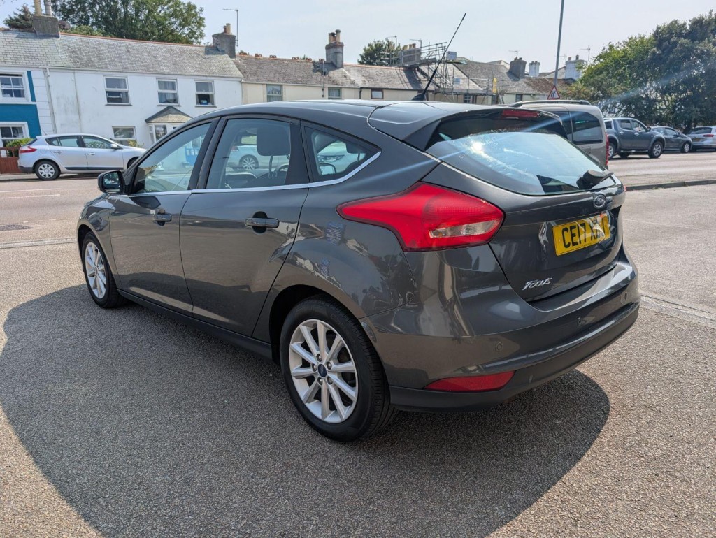 FORD FOCUS