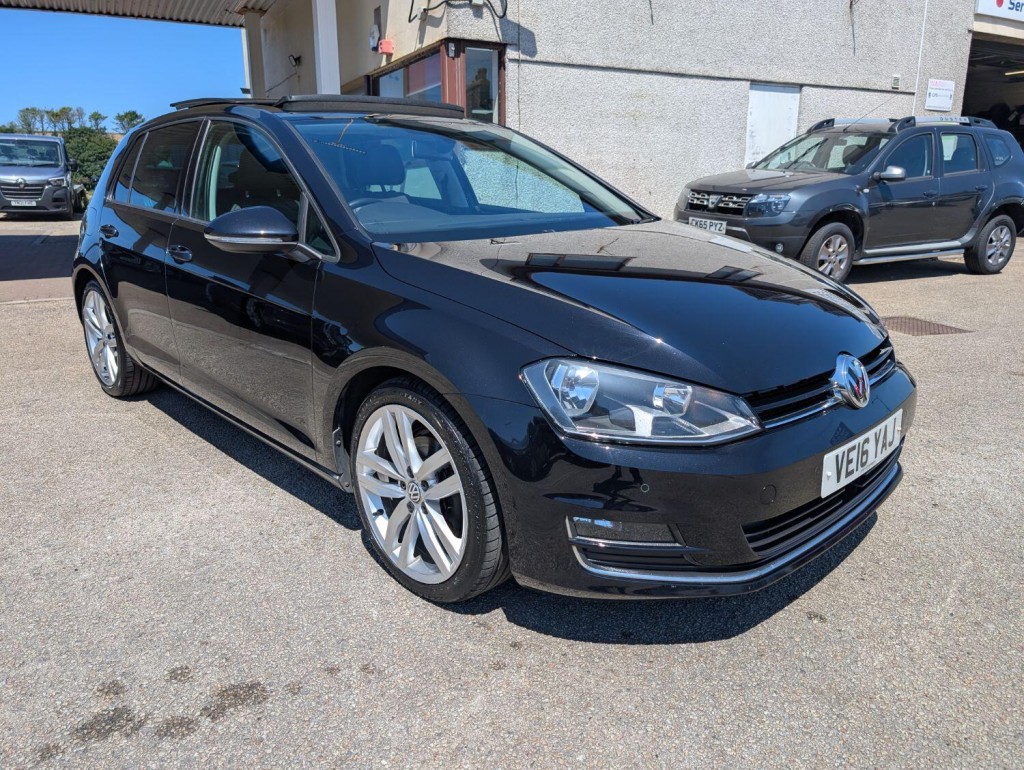 VOLKSWAGEN GOLF