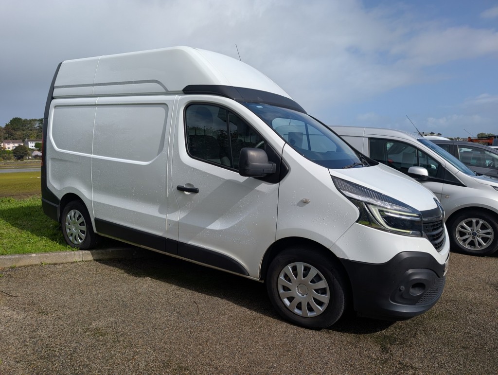 View RENAULT TRAFIC 2.0 SH30 ENERGY dCi 145 Business+ MY19  *Air Con*
