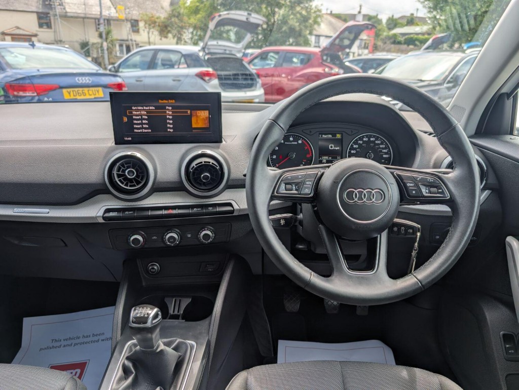 AUDI Q2