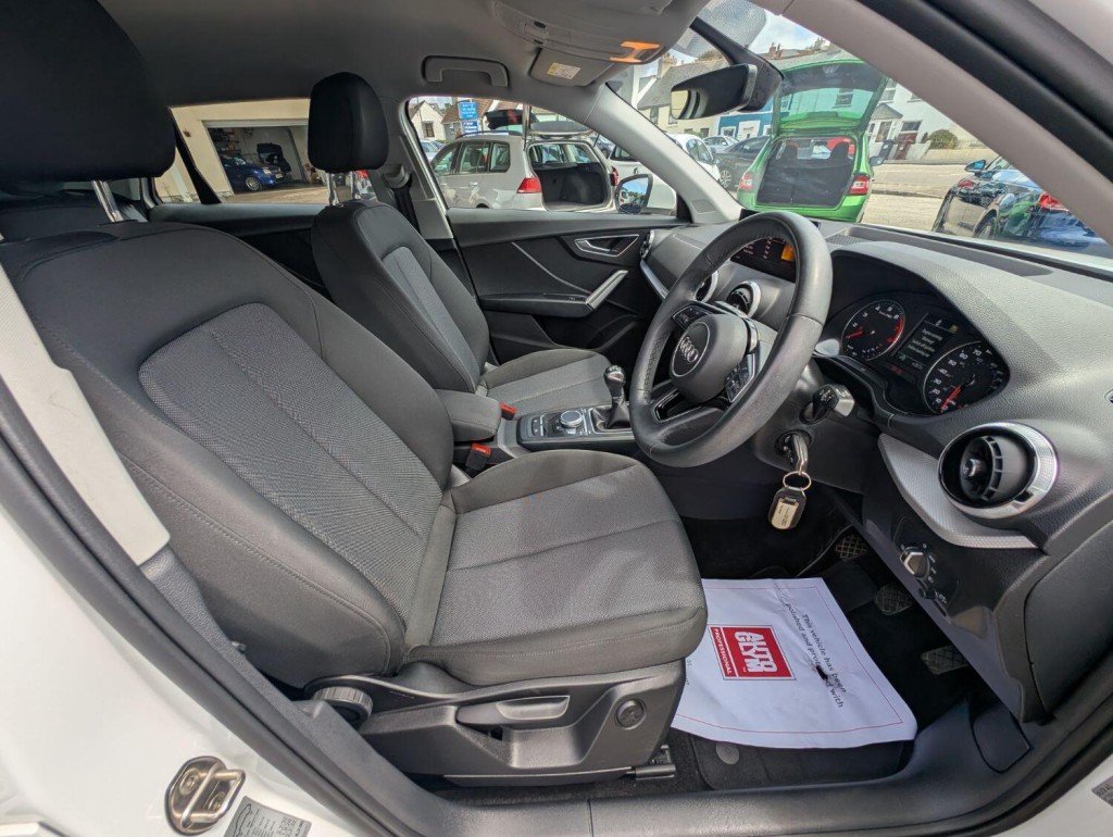 AUDI Q2