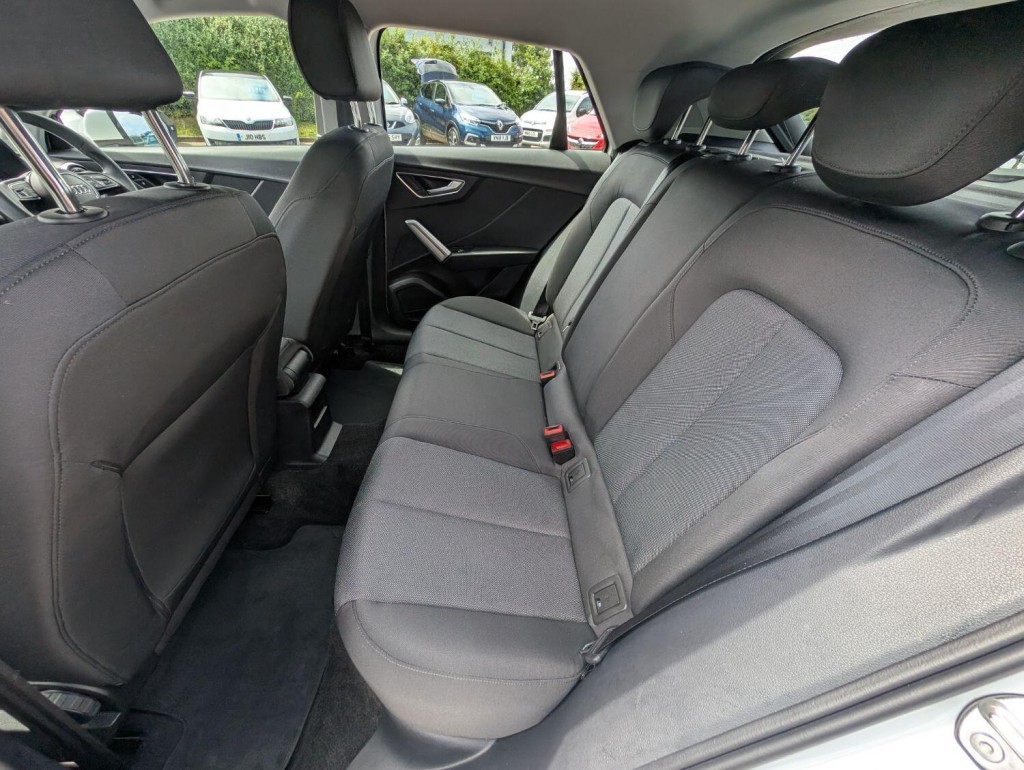 AUDI Q2
