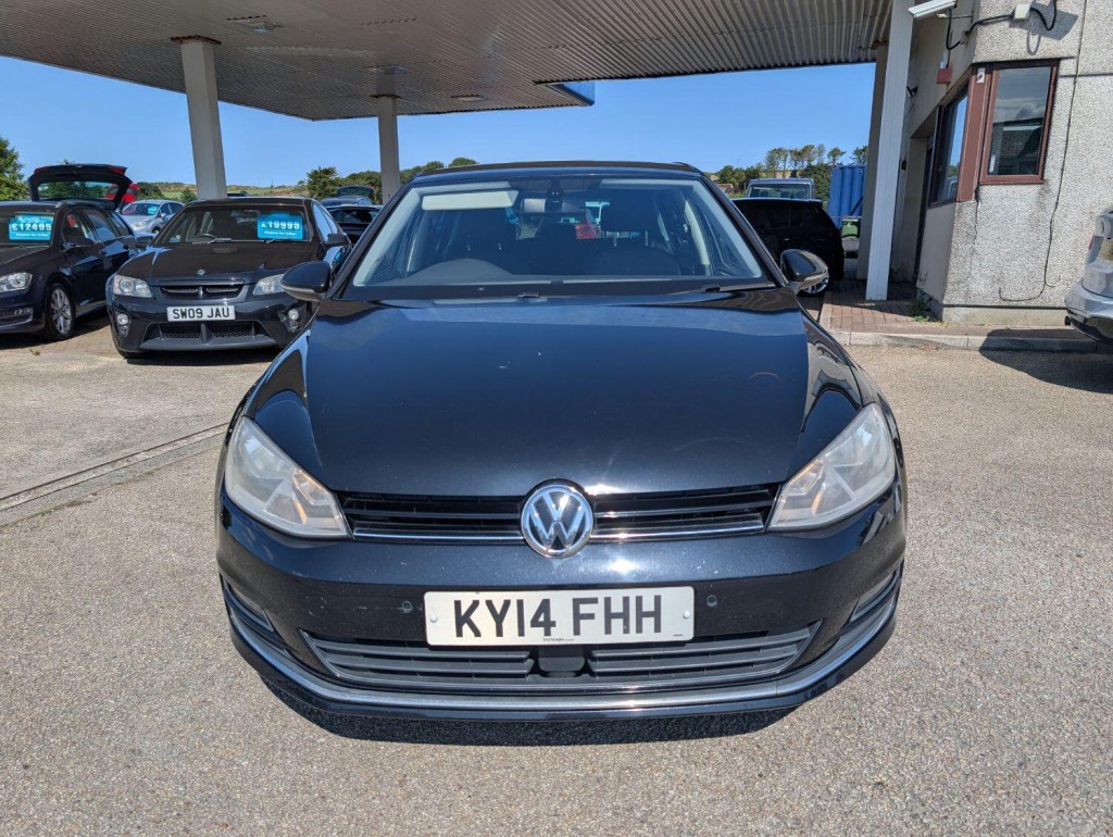 VOLKSWAGEN GOLF