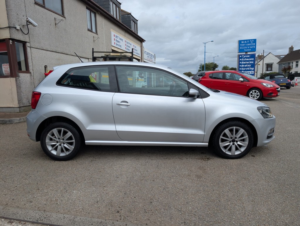 View VOLKSWAGEN POLO 1.4 TDI BlueMotion Tech SE
