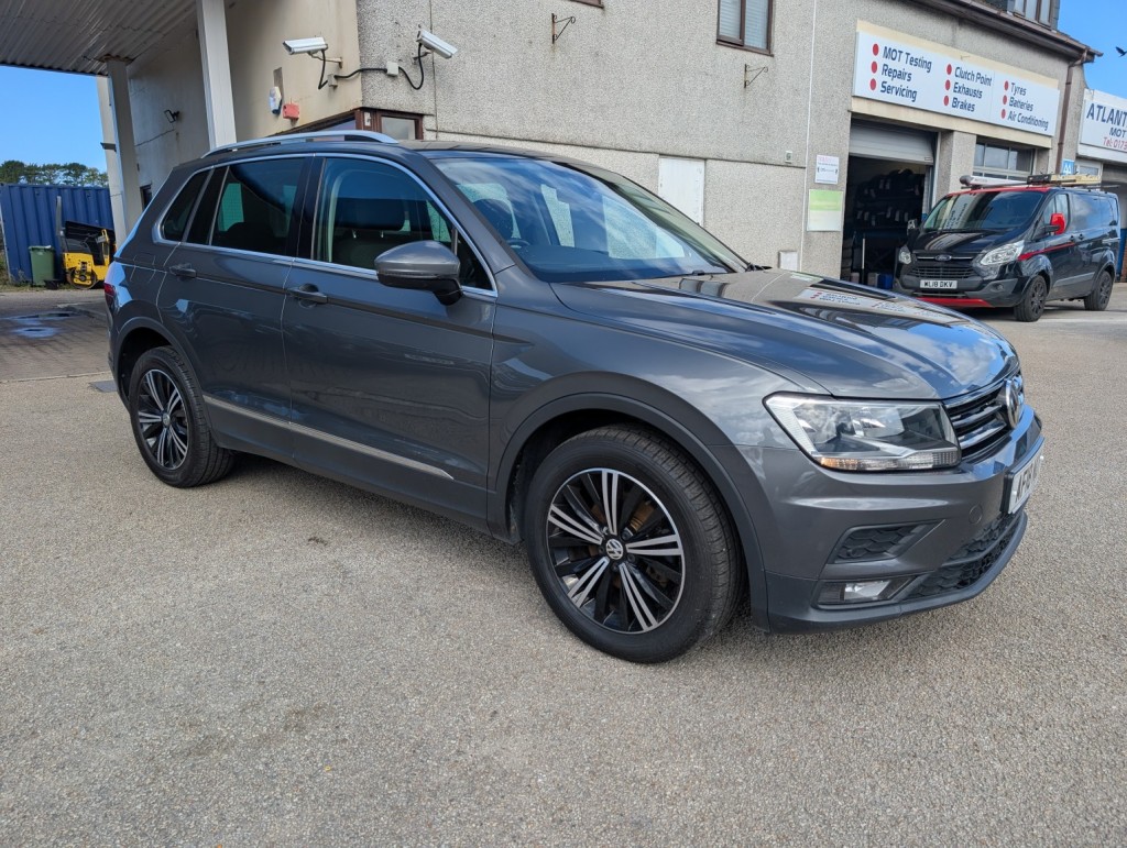 View VOLKSWAGEN TIGUAN 2.0 TDI SE Navigation