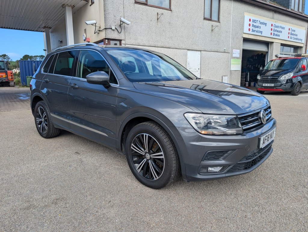 View VOLKSWAGEN TIGUAN 2.0 TDI SE Navigation