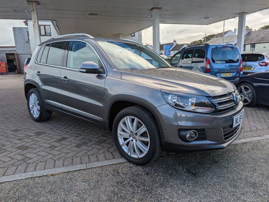 View VOLKSWAGEN TIGUAN 2.0 TDI BlueMotion Tech Match Edition