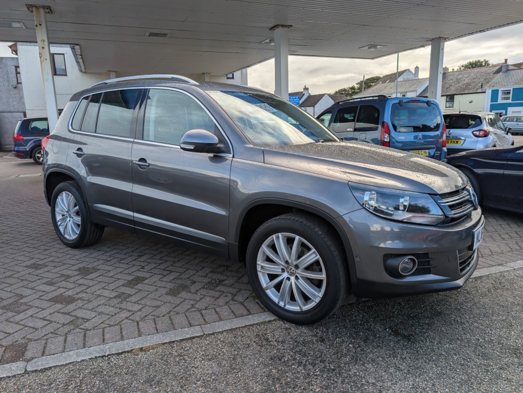 View VOLKSWAGEN TIGUAN 2.0 TDI BlueMotion Tech Match Edition