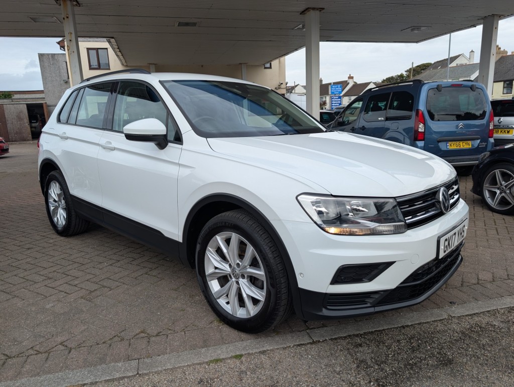 View VOLKSWAGEN TIGUAN 2.0 TDI BlueMotion Tech S