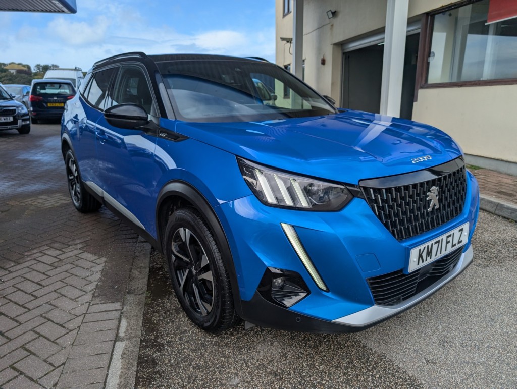 View PEUGEOT 2008 1.5 BlueHDi GT