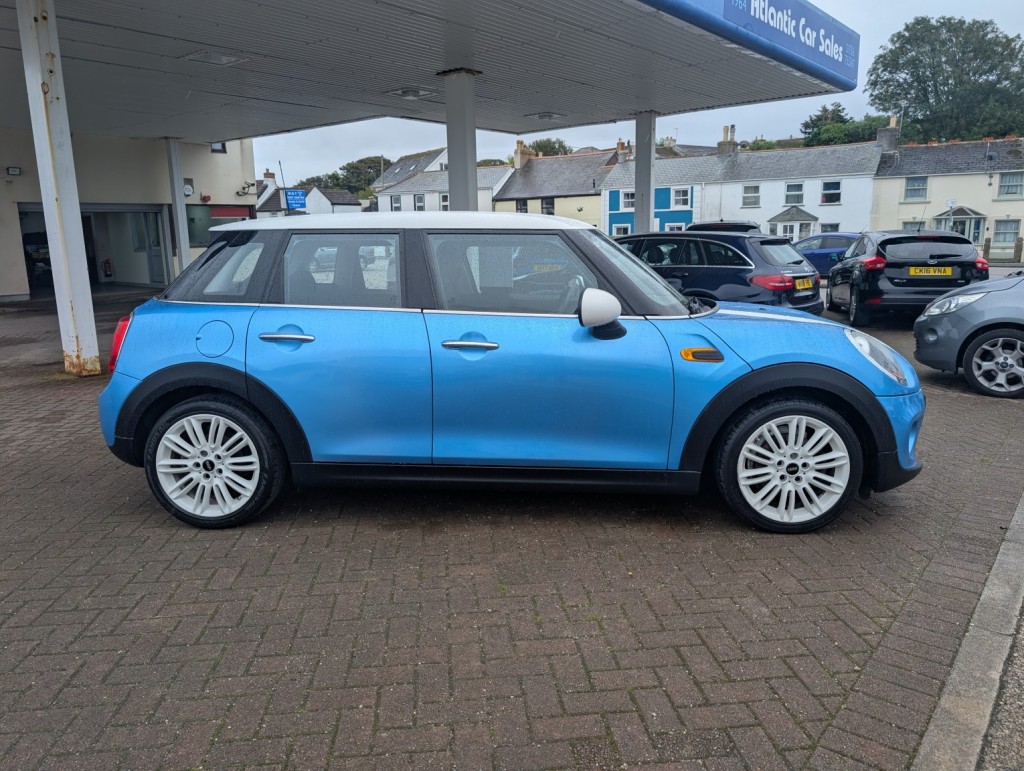 View MINI HATCH 1.5 5-Door Hatch Cooper