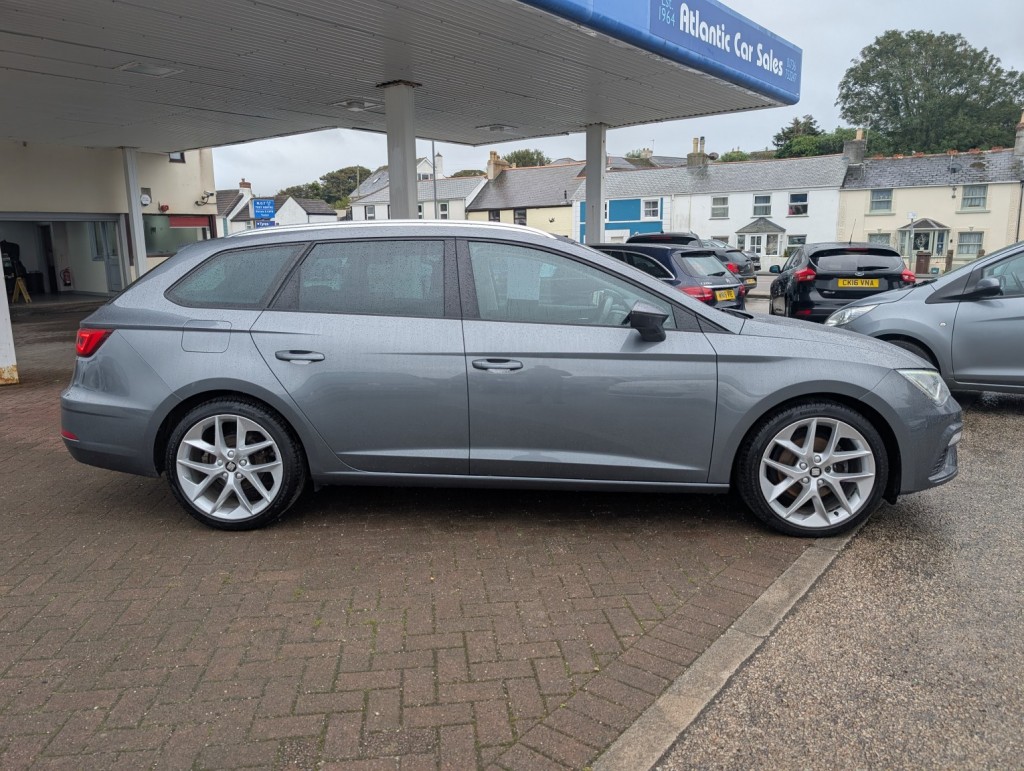 View SEAT LEON 1.4 TSI FR Technology