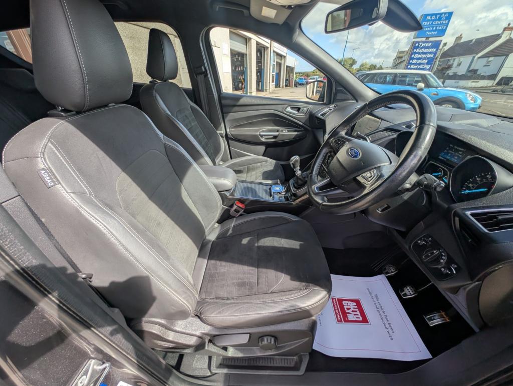 FORD KUGA