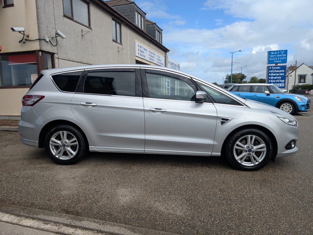 FORD S-MAX