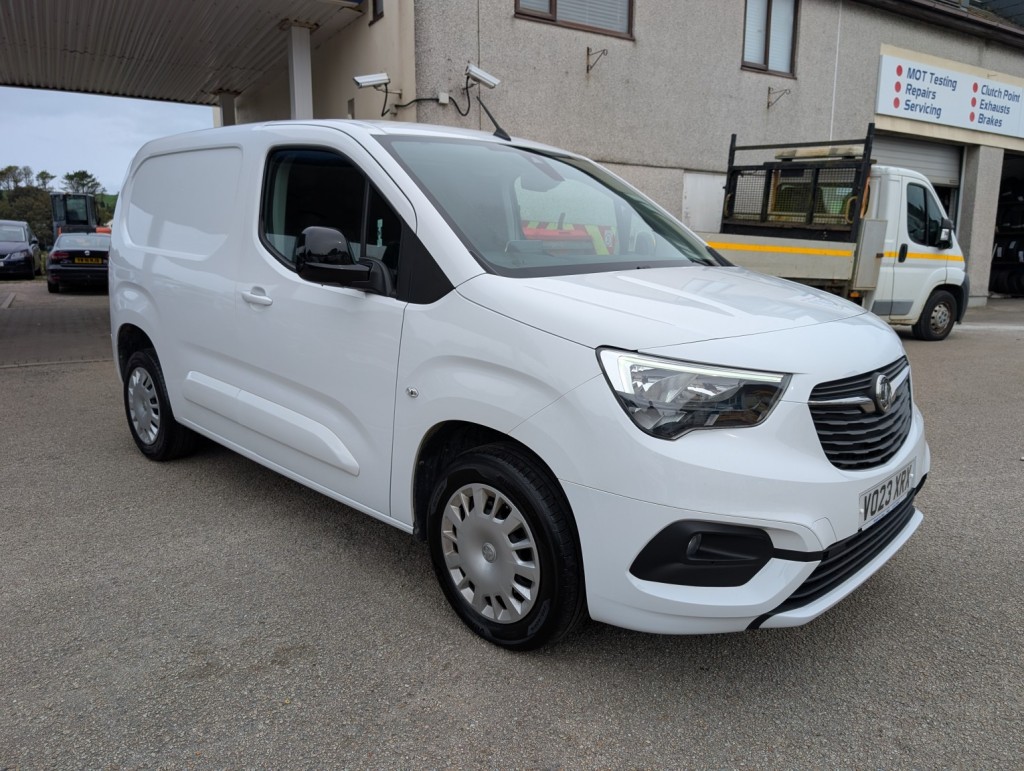 View VAUXHALL COMBO 1.5 Turbo D 2300 Pro *high Spec Van*