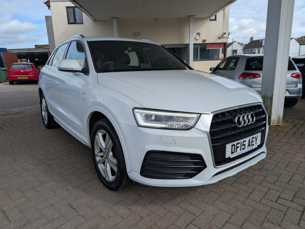 AUDI Q3