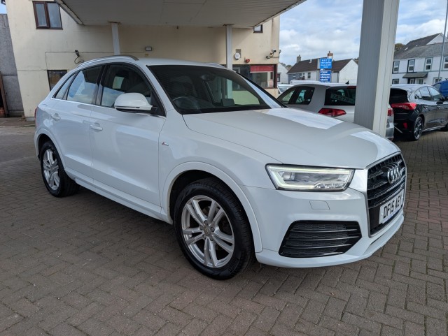 AUDI Q3 2.0 TDI S line