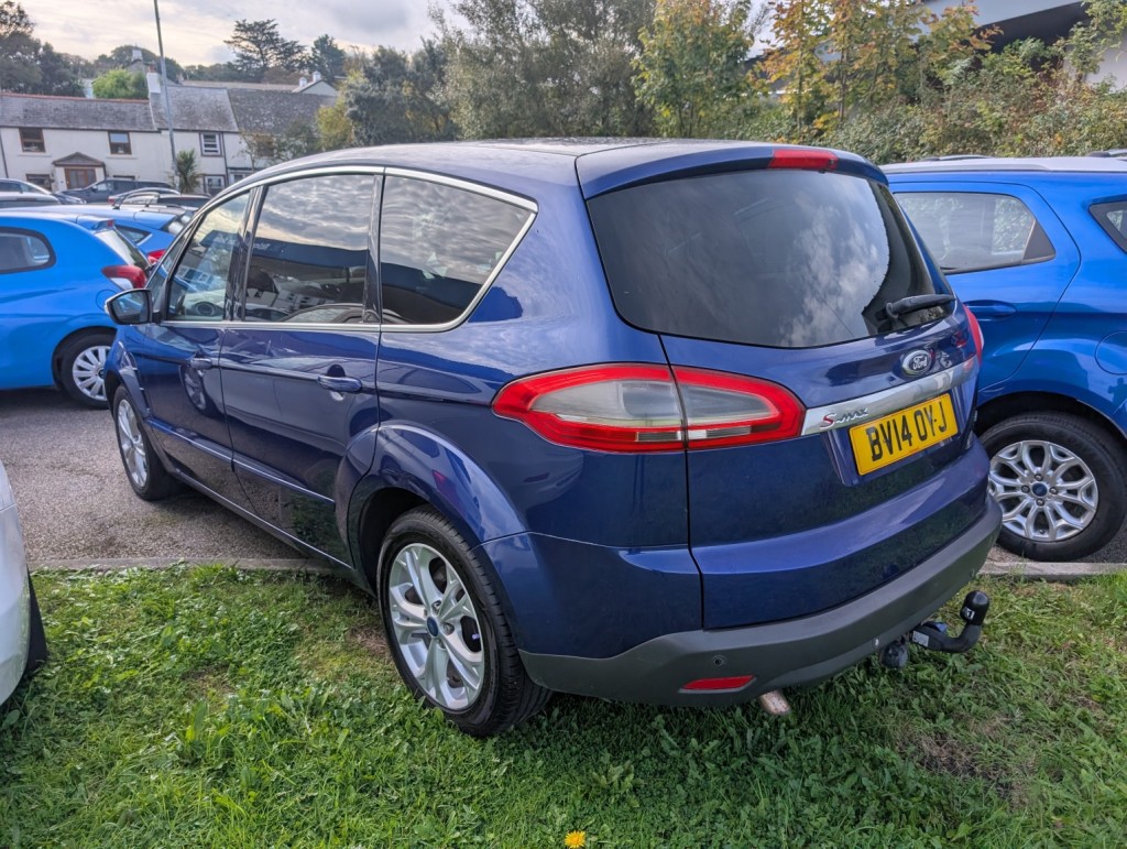 View FORD S-MAX 2.0 TDCi Titanium