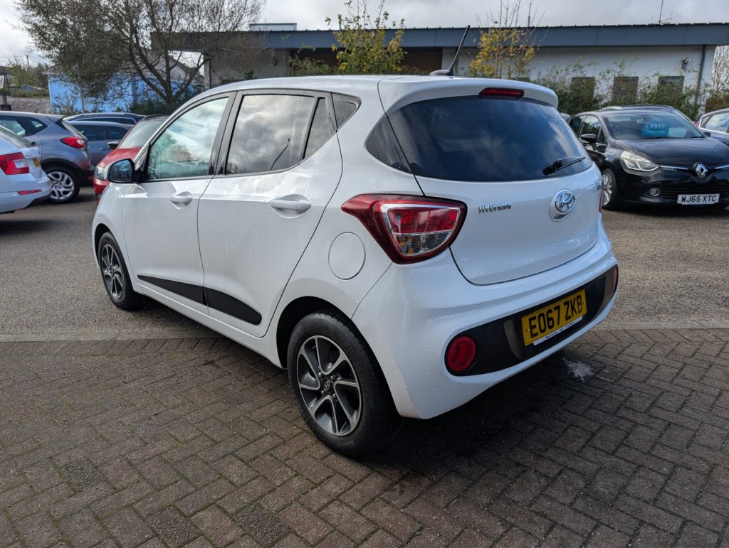HYUNDAI I10