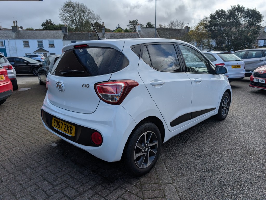 View HYUNDAI I10 1.0 Premium