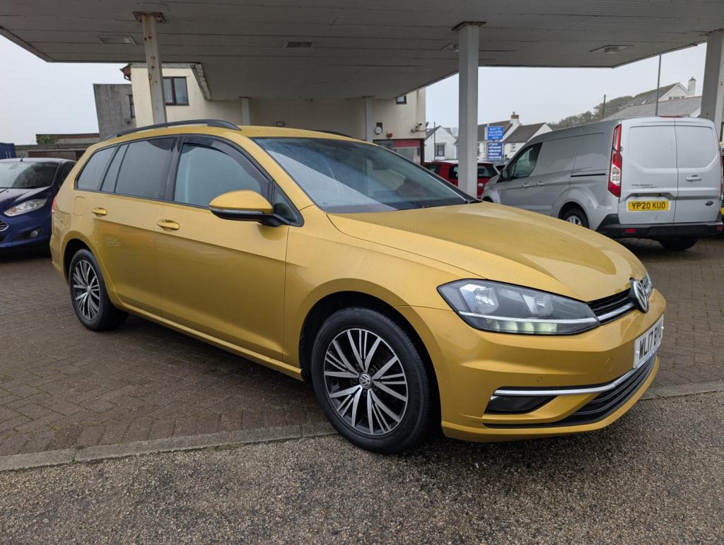 View VOLKSWAGEN GOLF 2.0 TDI BlueMotion Tech SE Nav