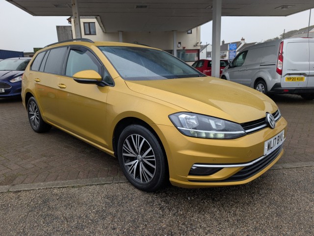 VOLKSWAGEN GOLF 2.0 TDI BlueMotion Tech SE Nav