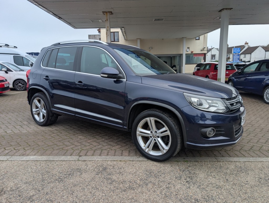 View VOLKSWAGEN TIGUAN 2.0 TDI BlueMotion Tech R-Line