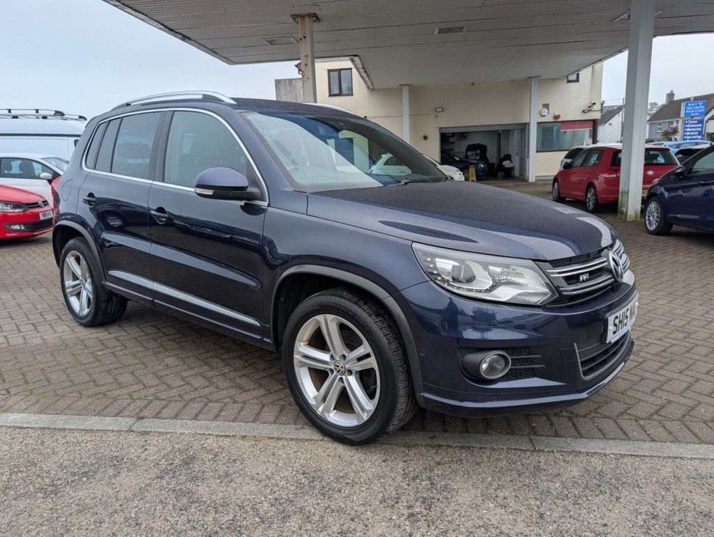 View VOLKSWAGEN TIGUAN 2.0 TDI BlueMotion Tech R-Line