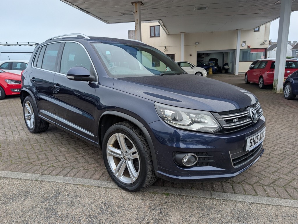 View VOLKSWAGEN TIGUAN 2.0 TDI BlueMotion Tech R-Line