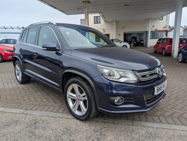 VOLKSWAGEN TIGUAN 2.0 TDI BlueMotion Tech R-Line