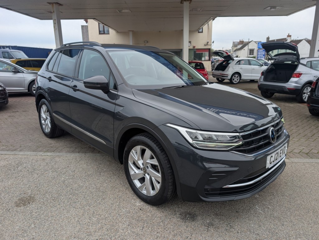 View VOLKSWAGEN TIGUAN 1.5 TSI Life